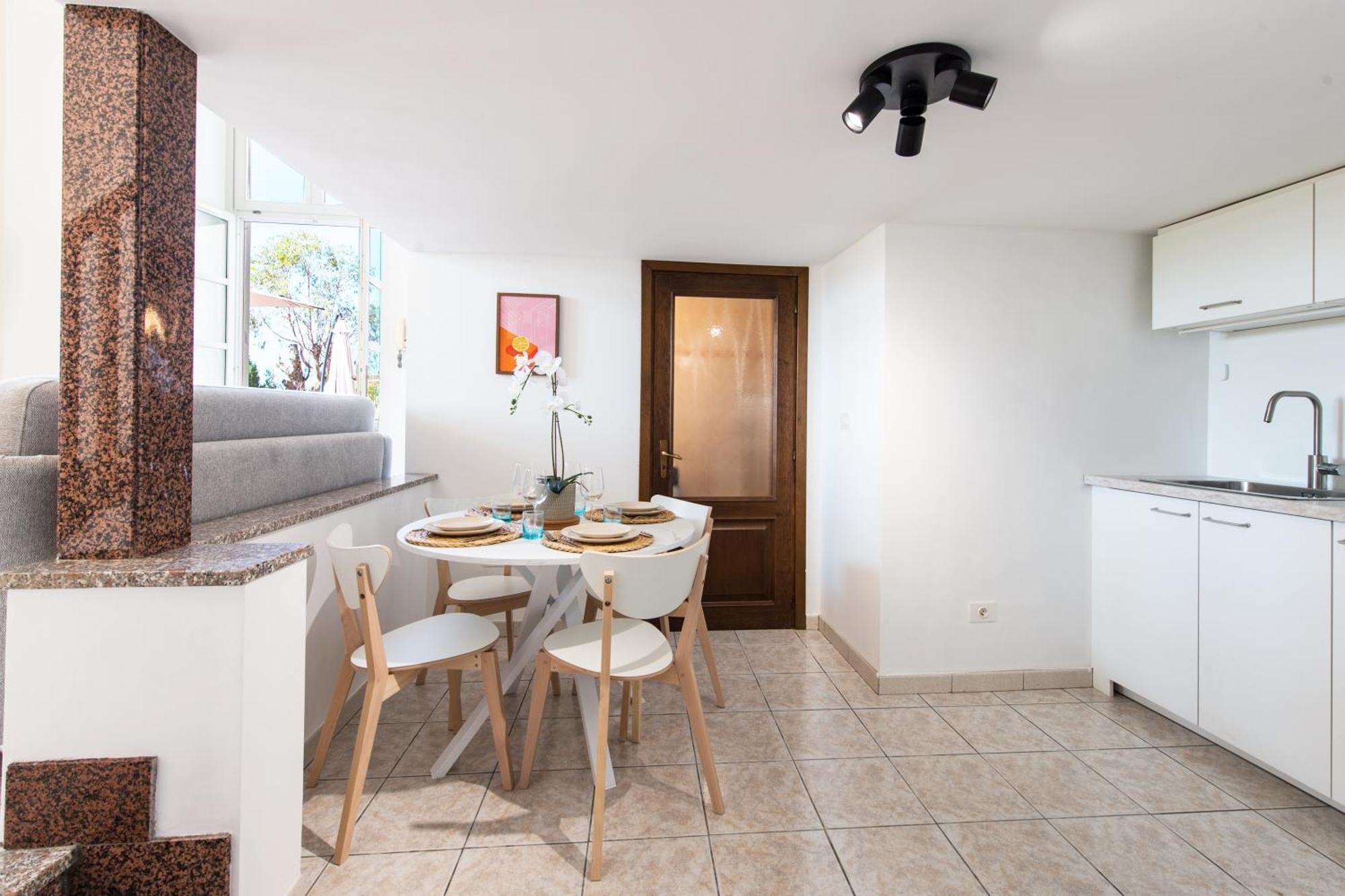 Oliviers -Agreable 2 Pieces Dans Maison Bourgeoise مينتون المظهر الخارجي الصورة